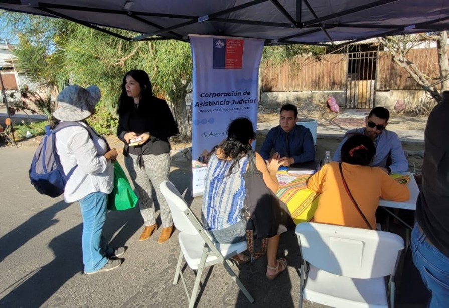 Consultorio Jurídico de Arica participa en Plaza de Justicia