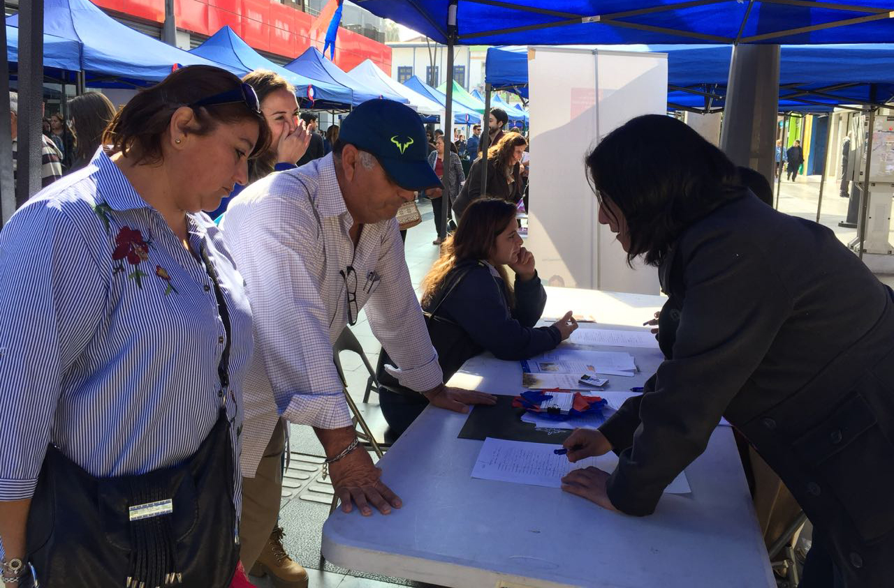 Consultorio Jurídico Norte de Antofagasta participa en jornada del InfoBus