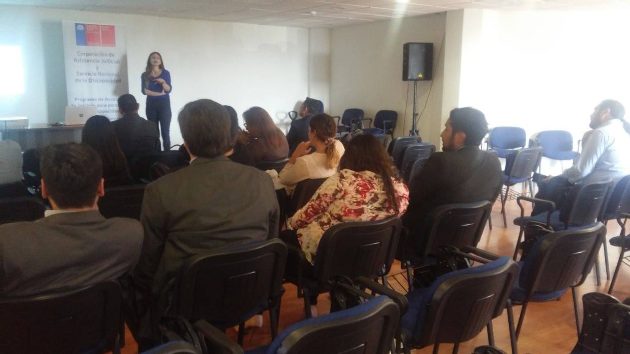 En Arica capacitan a postulantes sobre normativa que aborda Igualdad de Oportunidades e Inclusión Social de Personas con Discapacidad