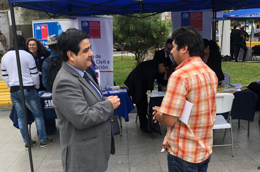 Consultorio Jurídico de Arica participa en Plaza de Justicia