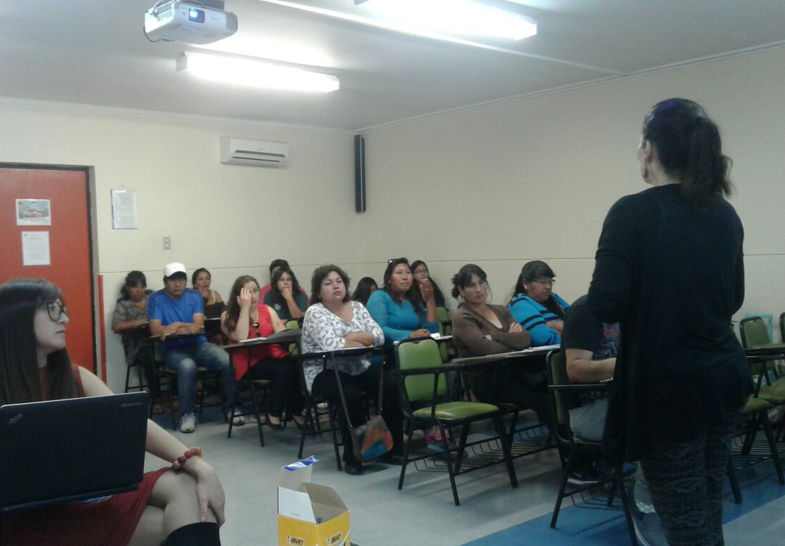 CAJTA Ofrece Charla Sobre Derecho de Alimentos y Violencia Intrafamiliar en Colegio Valentín Letelier en Calama